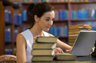 Mengapa Siswa Kelas Online Lebih Unggul dari Kelas Konvensional?